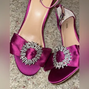 Dazzling sexy Rhinestone Embellished Bow High Heeled shoes