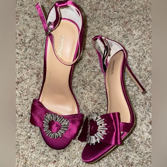Dazzling sexy Rhinestone Embellished Bow High Heeled shoes