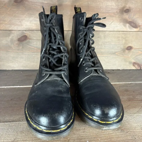 dr martens 1460 womens size 8 shoes black leather comfort combat boots