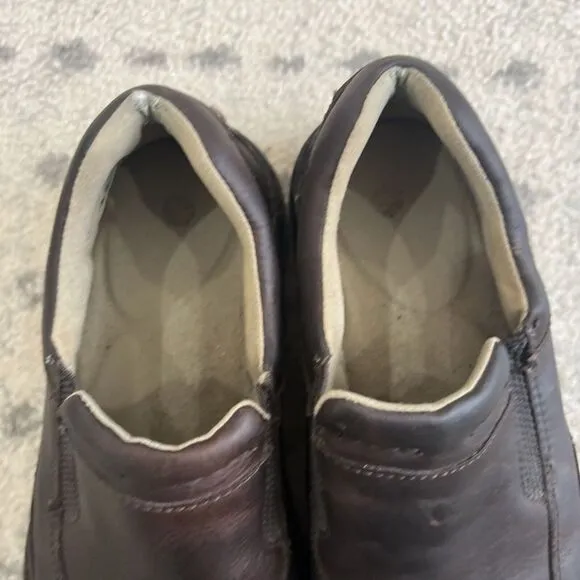 Dr Martens Utah Mens Size 11 Shoes Brown Pebbled Leather Slip On Comfort Loafers