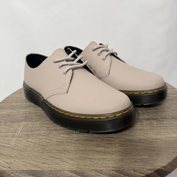 Dr. Martens Zavala Lo Women's 8 Men's 7 Oxford Shoe Doc Taupe Casual Classic