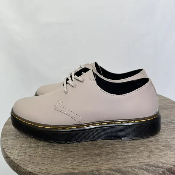 Dr. Martens Zavala Lo Women's 8 Men's 7 Oxford Shoe Doc Taupe Casual Classic