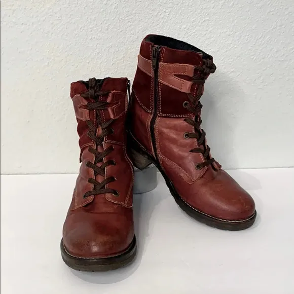 Dromedaris Women's Kara Combat Red Leather   Suede Lace-up Comfort Inside Zip