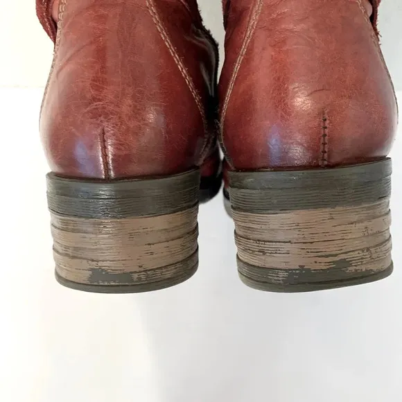 Dromedaris Women's Kara Combat Red Leather   Suede Lace-up Comfort Inside Zip
