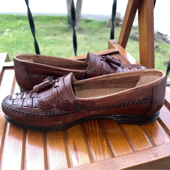 EARTH DALE BROWN LEATHER TASSELED LOAFERS SLIP ONS SHOES MOCS US MENS SZ 8.5D