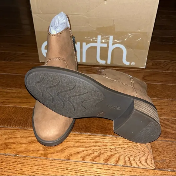 Earth Oslo Comfort Ankle Booties Medium Brown Suede Women's Size 6