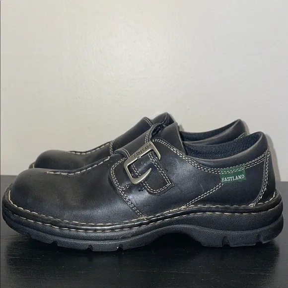 Eastland® Syracuse Womens Leather Shoes. Black.  Size 9