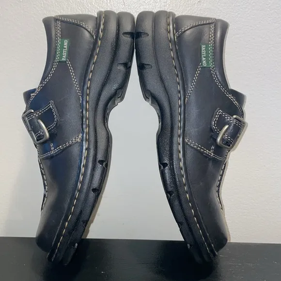 Eastland® Syracuse Womens Leather Shoes. Black.  Size 9