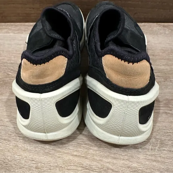 Ecco Biom Slip On Sneaker Shoes Size 10-10.5 / 41