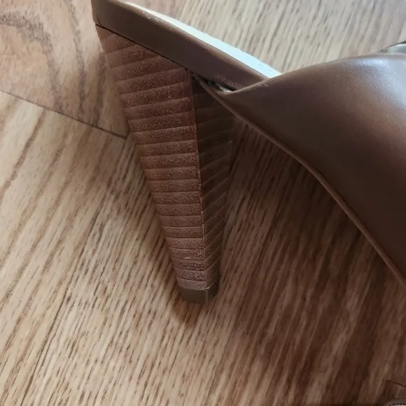 EUC ABLE Brown Cognac Leather Mules, Size 9