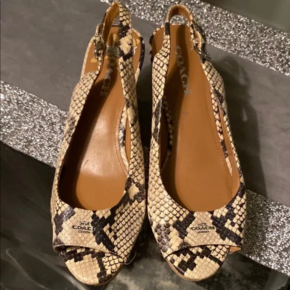 (EUC)Coach Women's Snakeskin Slingback Shoes