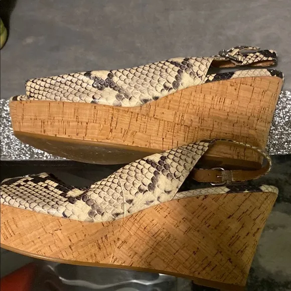 (EUC)Coach Women's Snakeskin Slingback Shoes