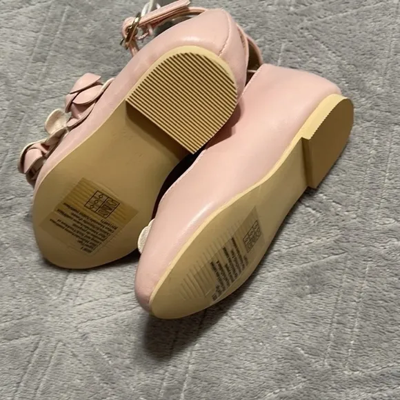 Flower shoes