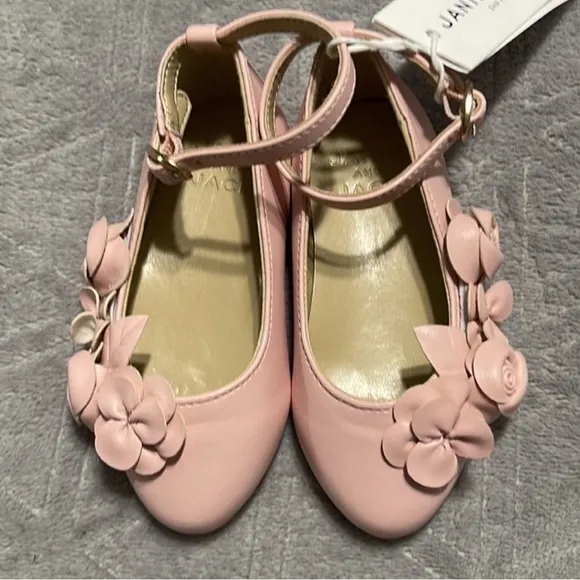 Flower shoes
