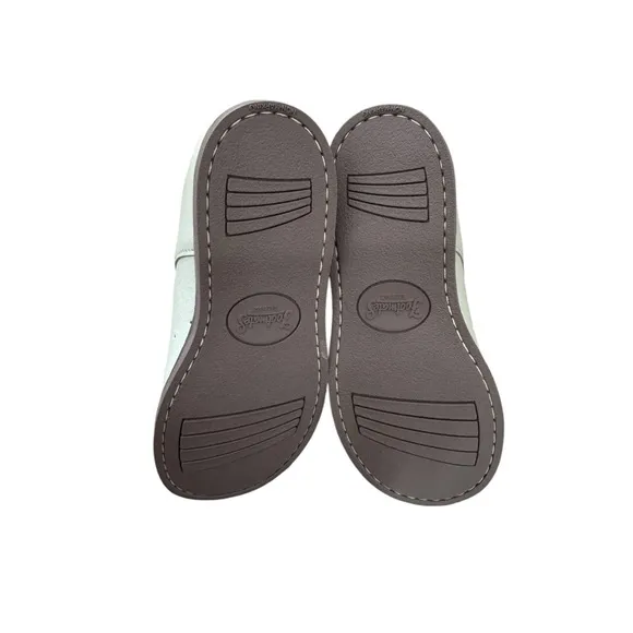 Footmates Sherry Pearl Pealirzed T-Strap Shoes 11