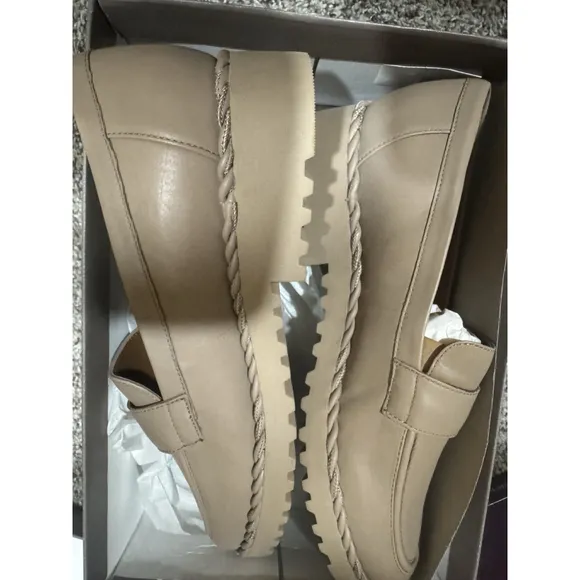 ❤️Franco Sarto Women's Taupe Penny Loafers Size 10M Lugged Sole Casual