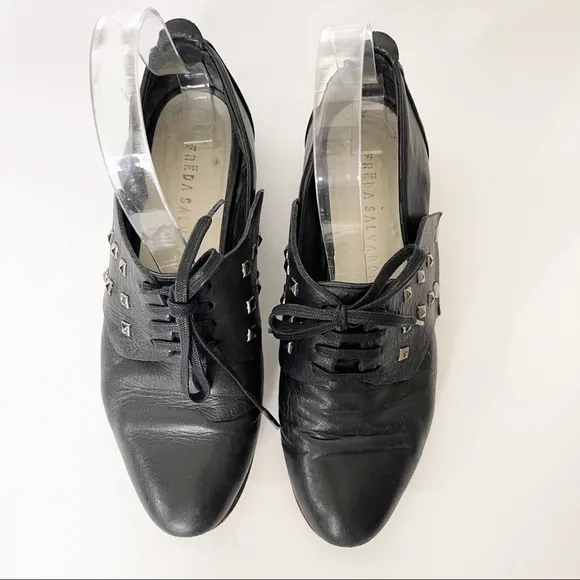 Freda Salvador Black Studded Leather Oxford Loafer CHANGE Shoes Size 6 US