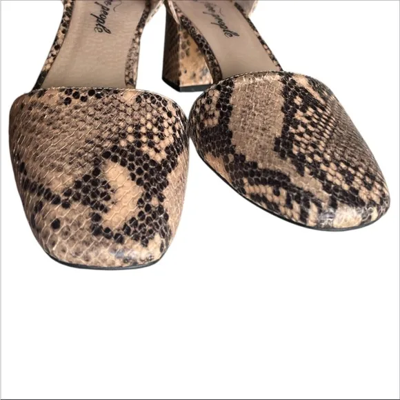 Free people Snakeskin square toe ankle strap block heel Women's Shoes 39 US 8.5