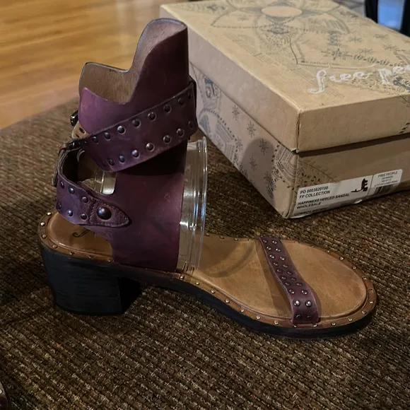 FREE PEOPLE women’s Happiness Heeled Sandal