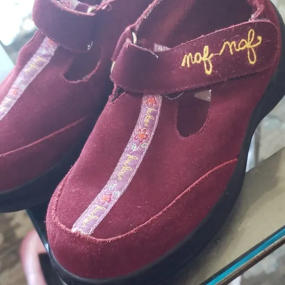 French Boutique NAF NAF Cranberry Suede Shoes