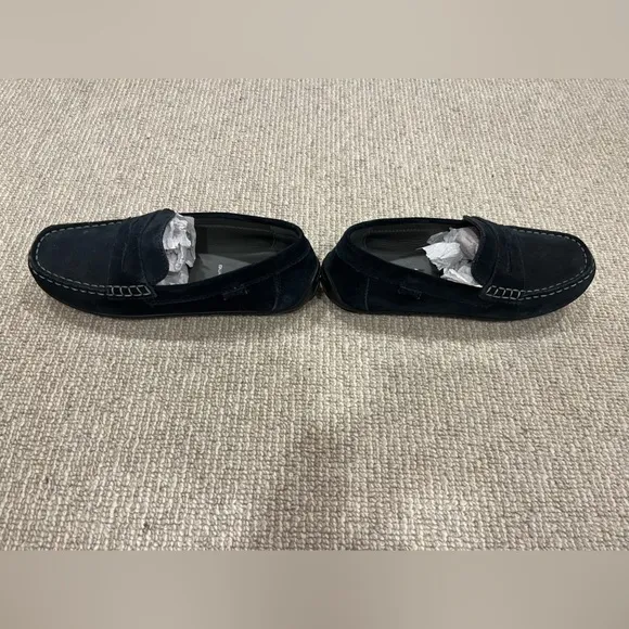 Geox boys suede navy loafers. Like new.