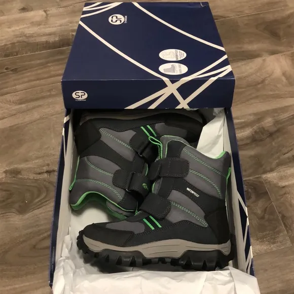🔥🔥GEOX J Himalaya Waterproof Boots.
