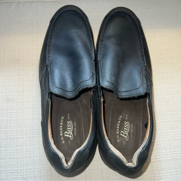 G.H. Bass Mens Black Slip On Darren Comfort Shoes Size 11M Casual Or Career