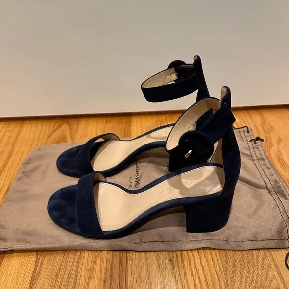 Gianvito Rossi Versila Suede Ankle-Strap Sandals