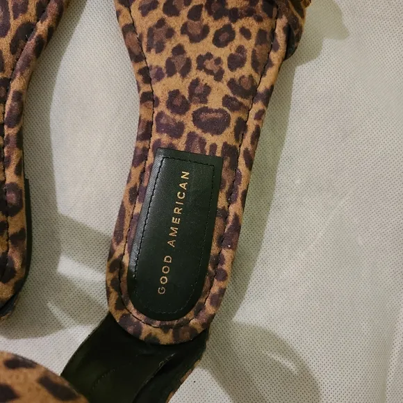 Good American Women's Ankle Strap Sandals in Leopard Print Sz 8