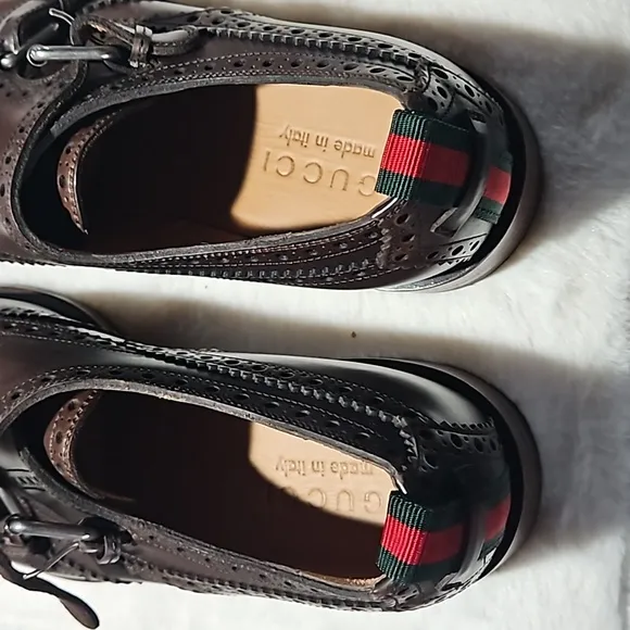 Gucci monk strap shoe brown. Size 5.5