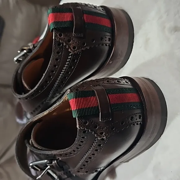 Gucci monk strap shoe brown. Size 5.5