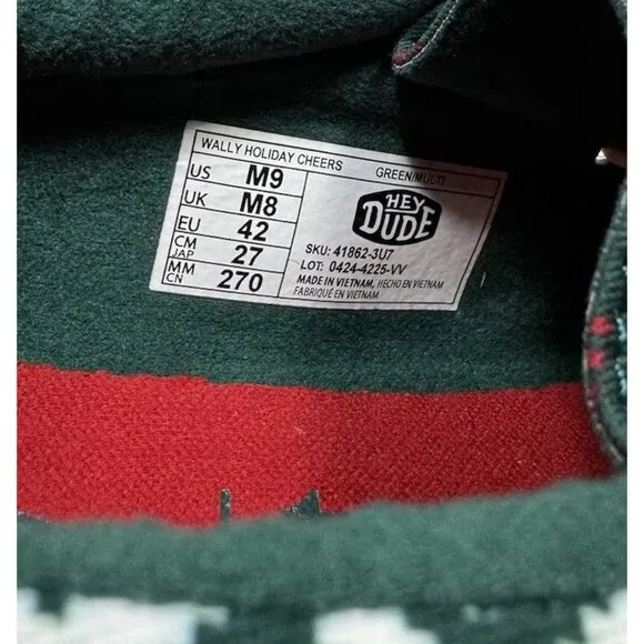 Hey Dude Wally Holiday Cheers Green Red Multi Shoes Men’s Size 9 Slip On