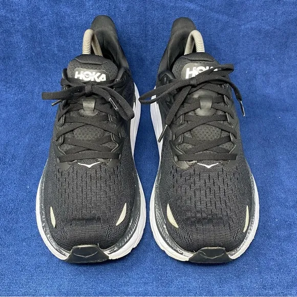 Hoka One One Clifton 8 men’s running sneakers size 8.5D pre owned
