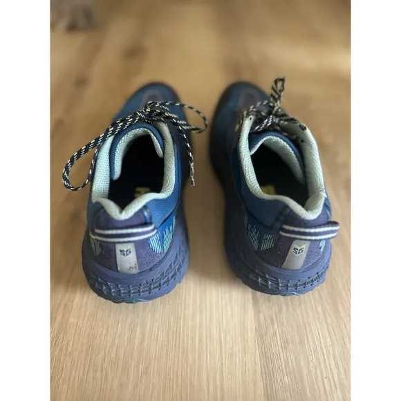 Hoka One One Speedgoat women's shoes size 10 Blue Running