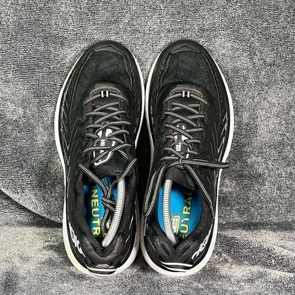 Hoka One One Women's Size 11 Clifton 4 Running Shoes