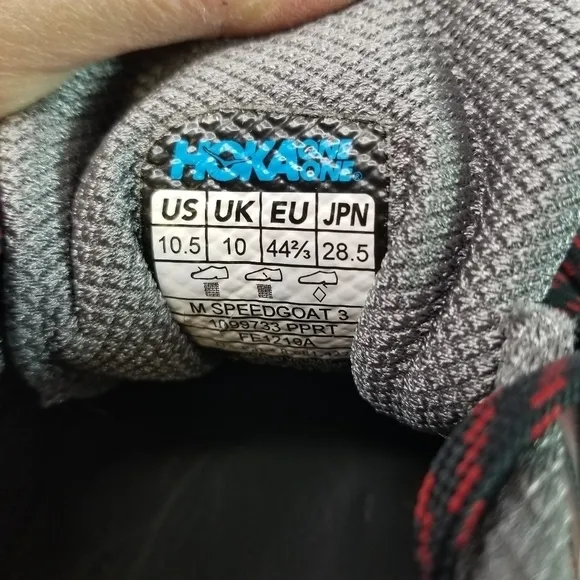 Hoka speedgoat 3 mens running shoes