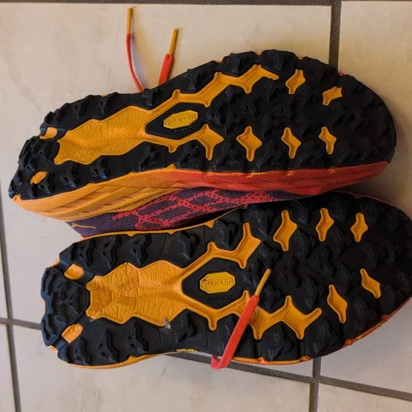 HOKA Speedgoat 5 Red Sneaker Running Shoes Purple Men's Size 8