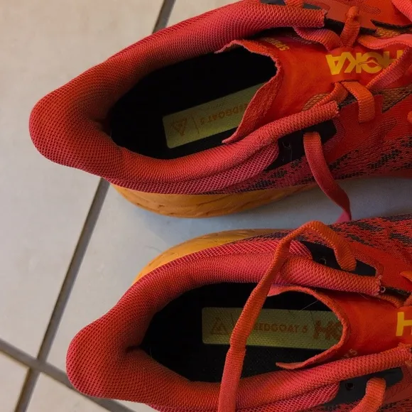 HOKA Speedgoat 5 Red Sneaker Running Shoes Purple Men's Size 8