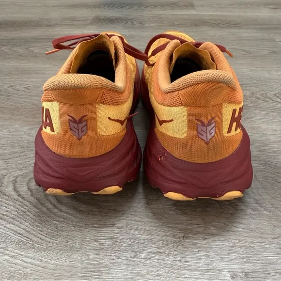 Hoka Speedgoat 5 Shoes Mens 10 Radiant Yellow Orange Trail Running Hiking Vibram