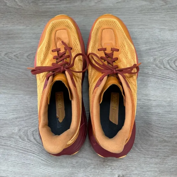 Hoka Speedgoat 5 Shoes Mens 10 Radiant Yellow Orange Trail Running Hiking Vibram
