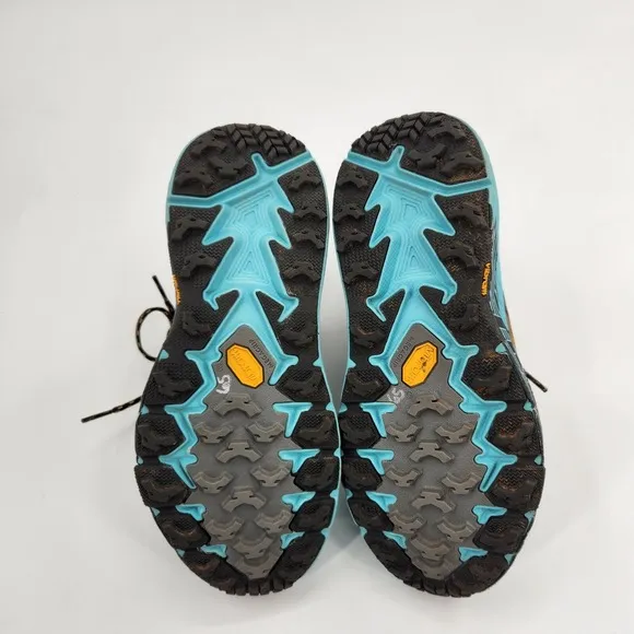 Hoka Speedgoat Mid 2 GTX Shoes Boot Womens Size 8 Aqua Gore Tex Hiking Vibram