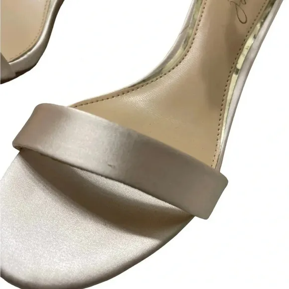 Jewel Badgley Mischka Catlina Ankle Strap Champagne Shoes Wedding Women's 5.5