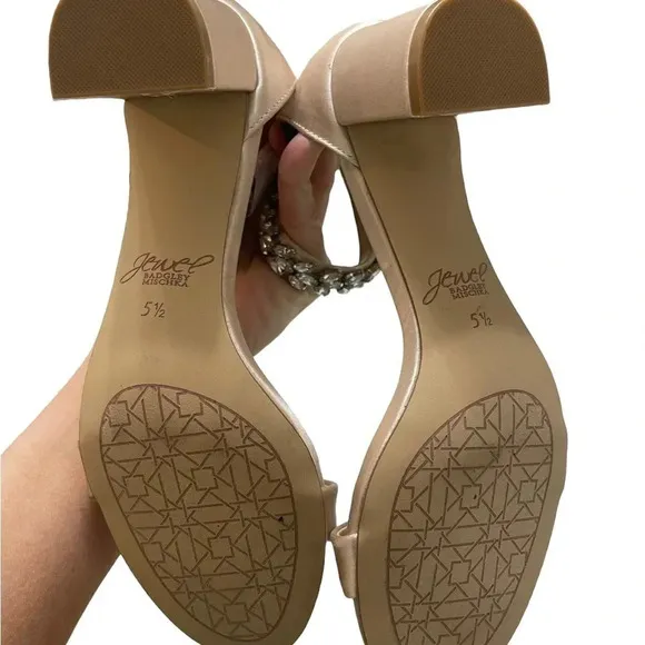 Jewel Badgley Mischka Catlina Ankle Strap Champagne Shoes Wedding Women's 5.5