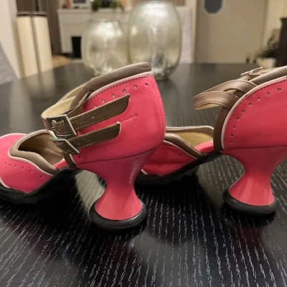John Fluevog Watermelon   Chocolate Mini: Qtee MaryJane, size 8.5