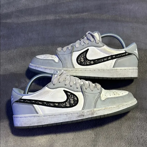 Jordan 1 Low (Air Dior) Men Size 8.5