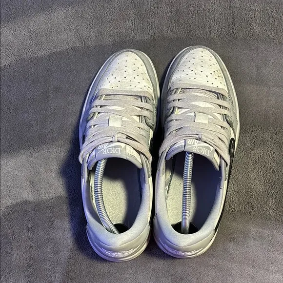 Jordan 1 Low (Air Dior) Men Size 8.5