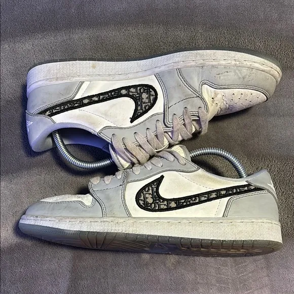 Jordan 1 Low (Air Dior) Men Size 8.5