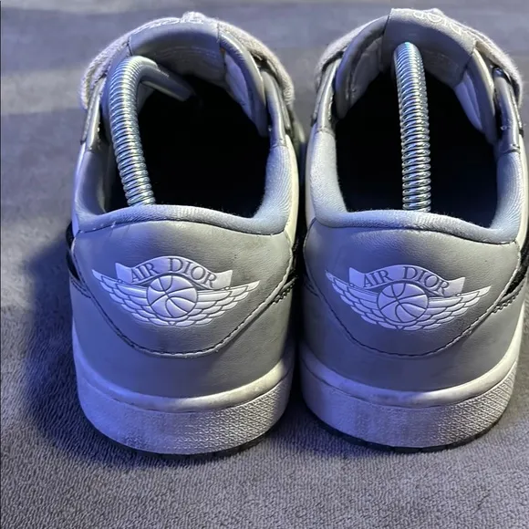Jordan 1 Low (Air Dior) Men Size 8.5