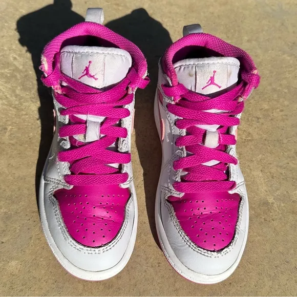 Jordan 1 Mid Fire Pink - Toddler Size 11C (FD8781-500)