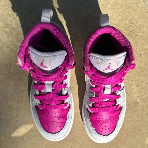 Jordan 1 Mid Fire Pink - Toddler Size 11C (FD8781-500)